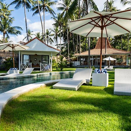 Senang Resort Tianyar Exterior photo