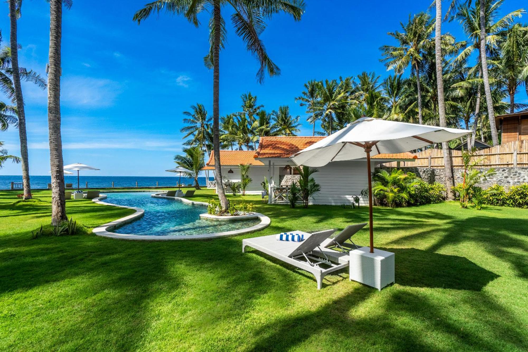 Senang Resort Tianyar Exterior photo