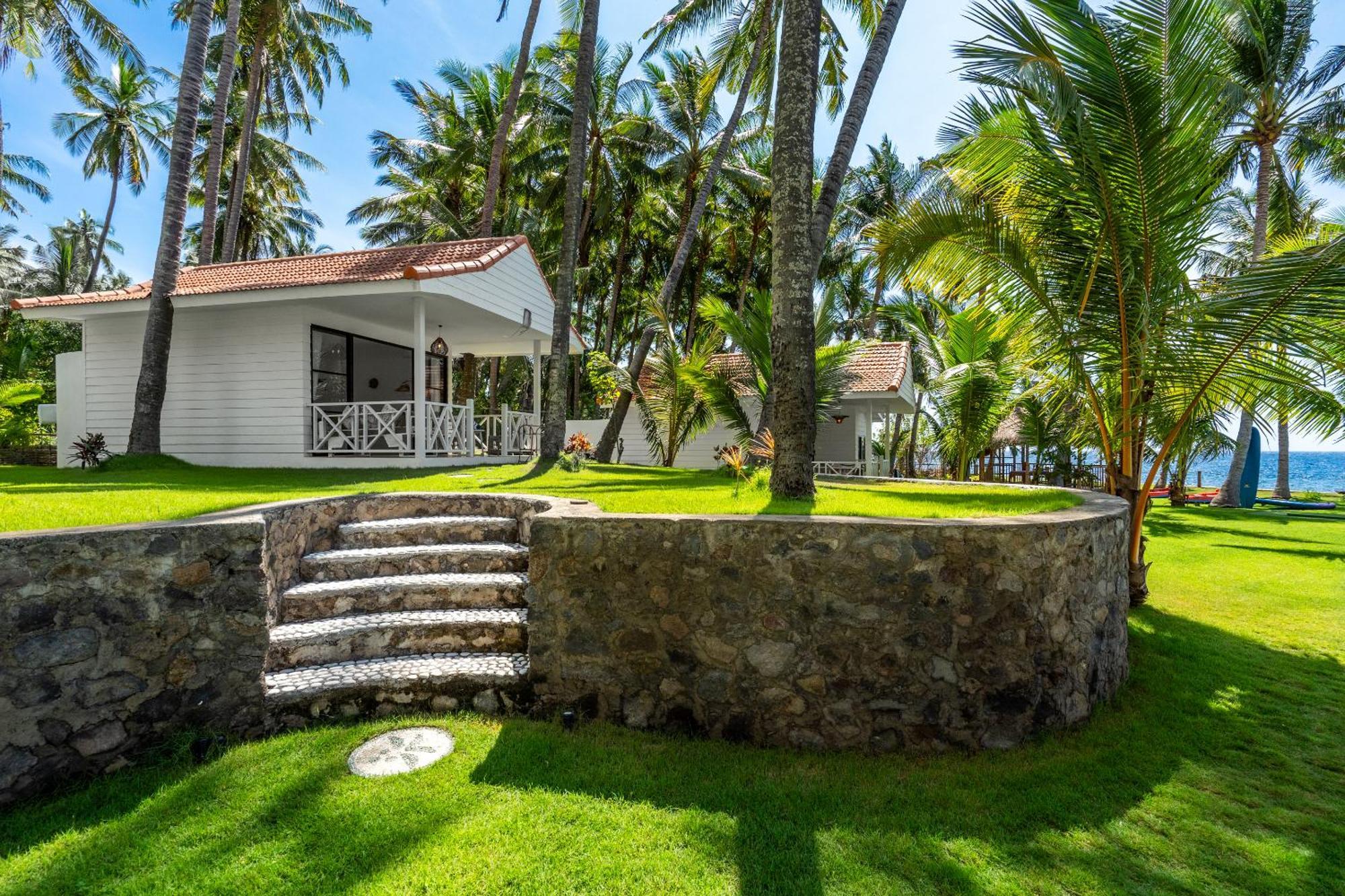 Senang Resort Tianyar Exterior photo