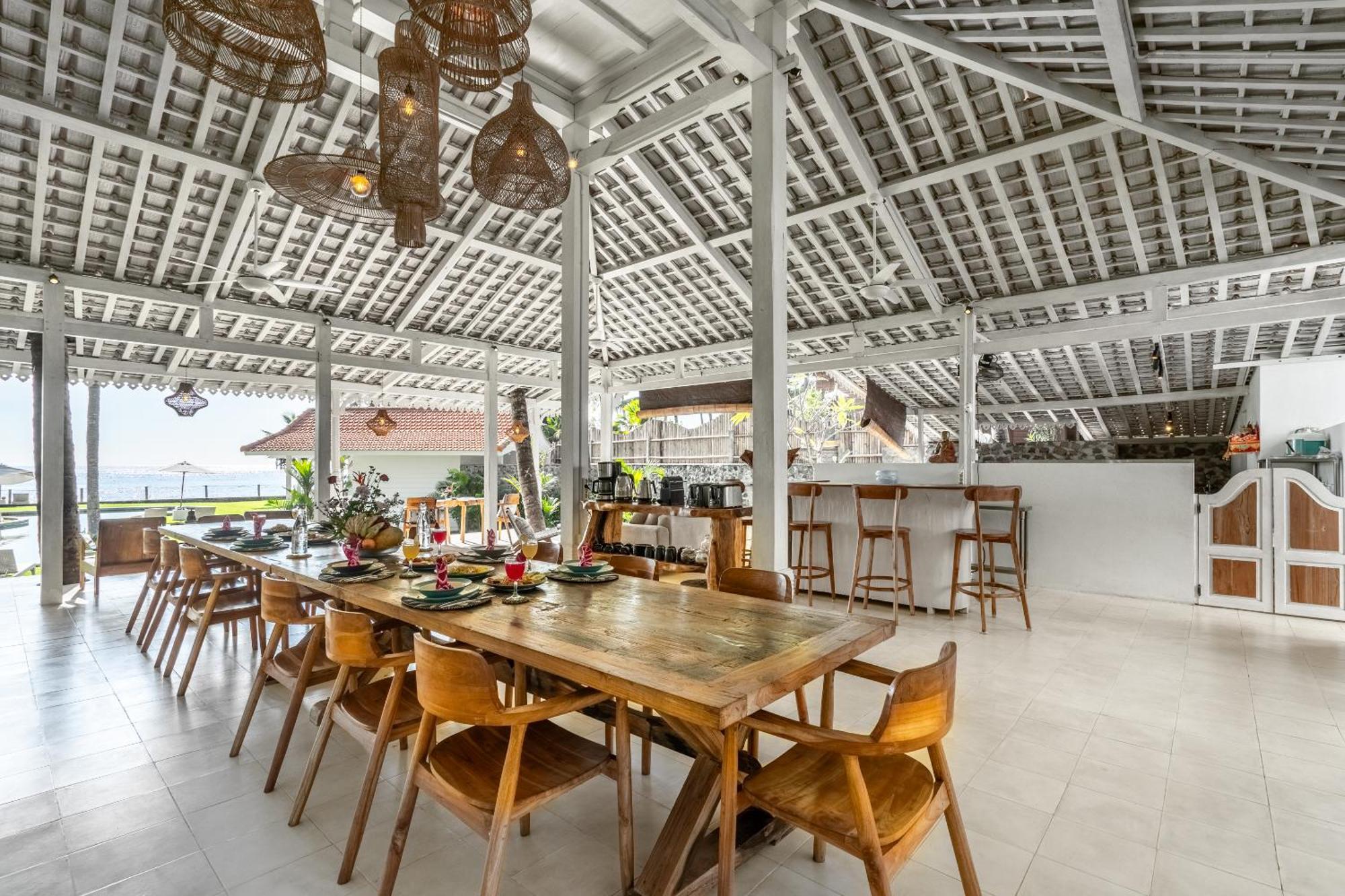 Senang Resort Tianyar Exterior photo